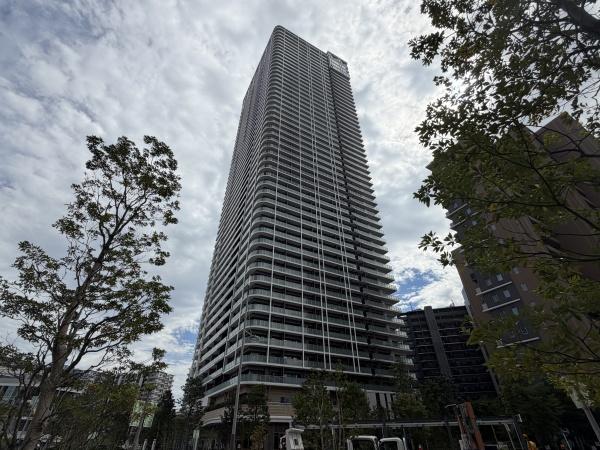 HARUMIFLAGPARKVILLAGE