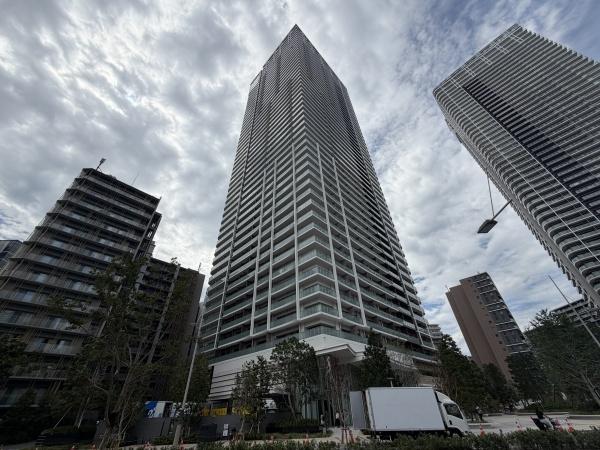 HARUMIFLAGPARKVILLAGE