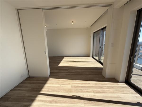HARUMIFLAGPARKVILLAGE　T棟