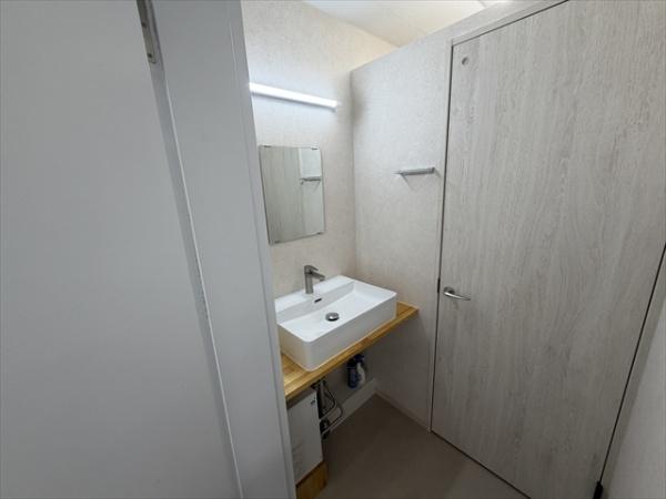石阪ビル