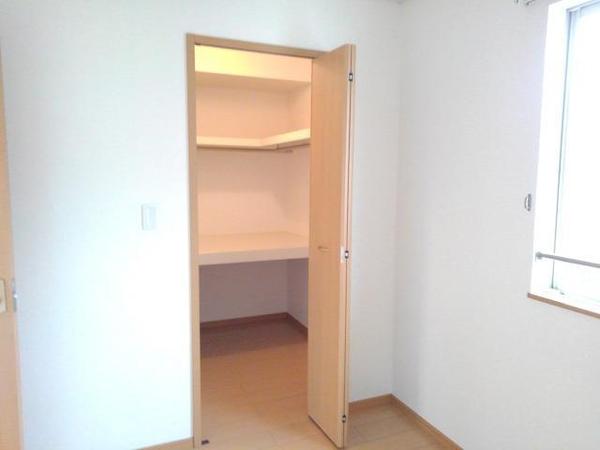 船橋市二和西３丁目のアパート