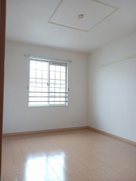 船橋市芝山５丁目のアパート