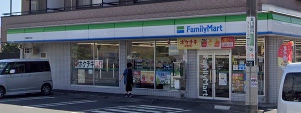 船橋市咲が丘１丁目のアパート(ファミリーマート船橋咲が丘店)