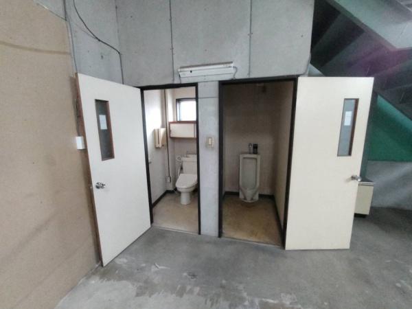 千葉市若葉区若松町の倉庫