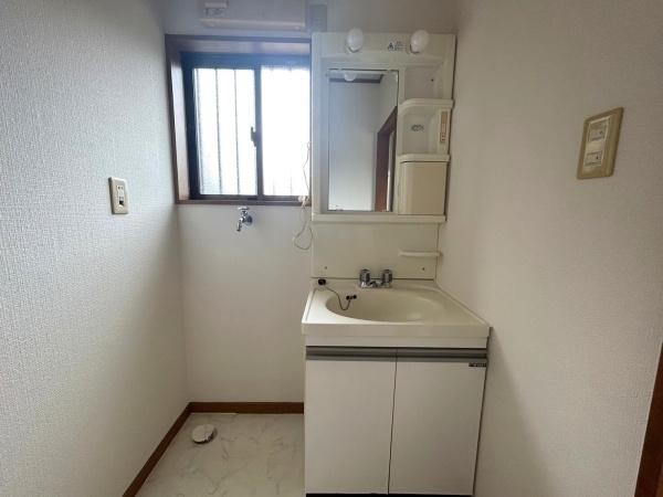 千葉市若葉区大宮町の貸家
