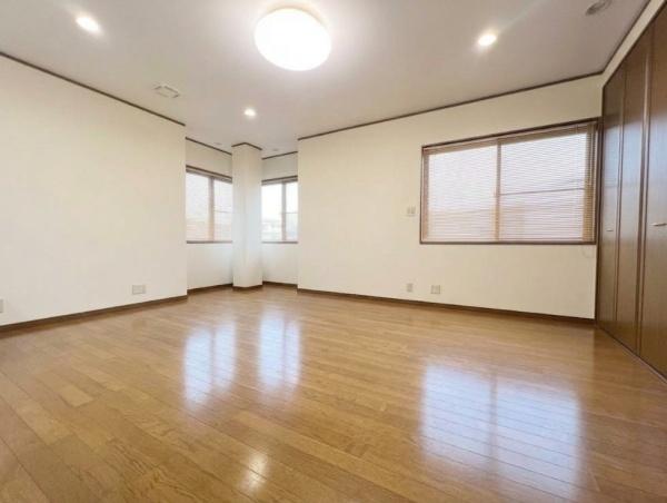 松戸常盤平　事務所兼住宅＋倉庫