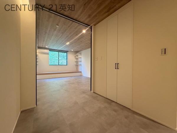 千葉市中央区葛城１丁目のアパート