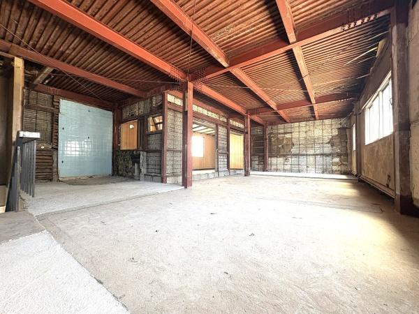大阪市北区本庄東１丁目のビル