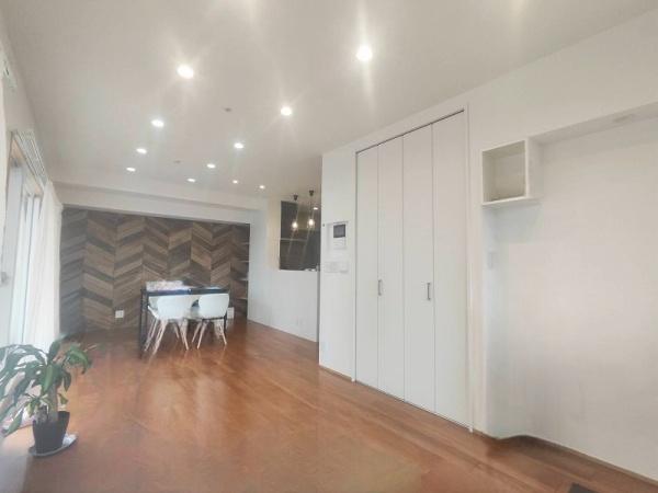 ネバーランド北梅田(リビング)