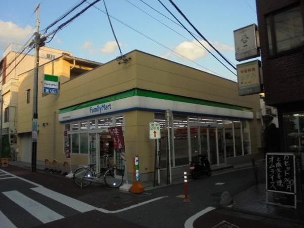 ヴィラ木の芽坂(ファミリーマート伊勢彦鮫洲旧東海道店)