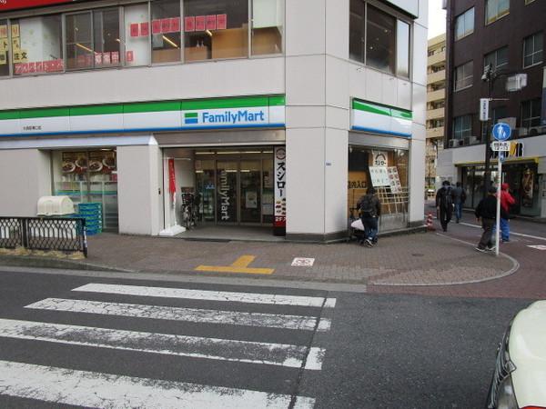 ストーン山王２(ファミリーマート大森駅東口店)