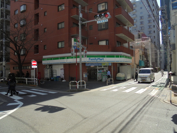 レジディア大井町Ⅱ(ファミリーマート大井一丁目店)