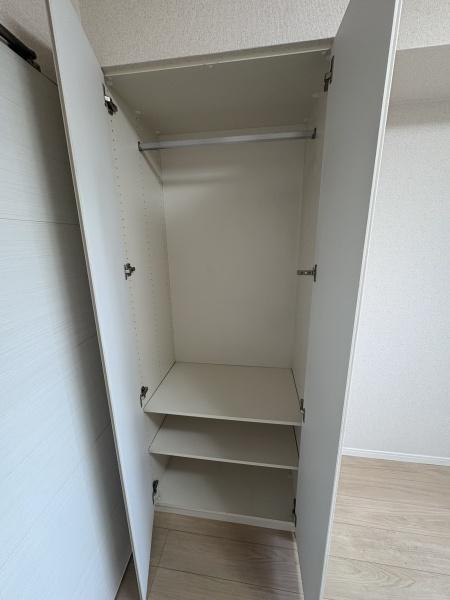 M-GATE