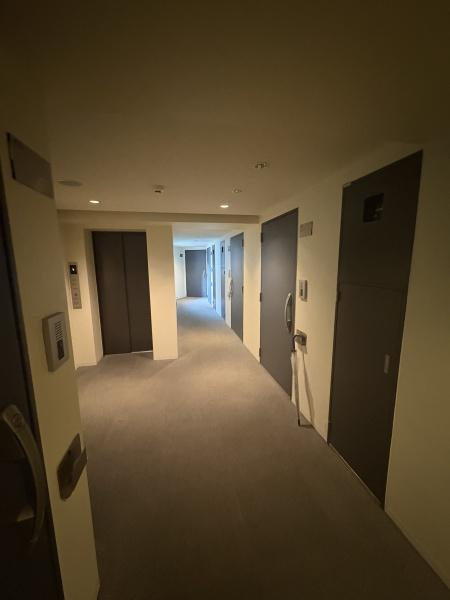 M-GATE