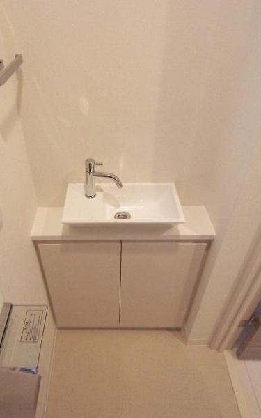 イニシアイオ西麻布(洗面台・洗面所)