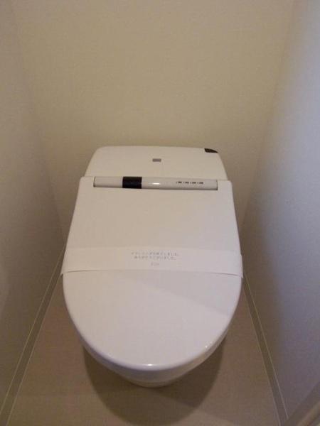 イニシアイオ西麻布(トイレ)