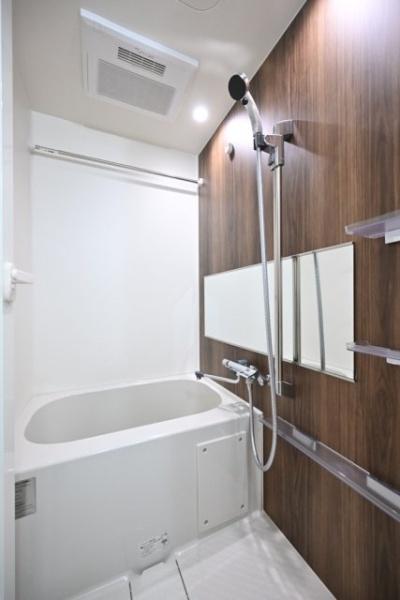 ＧＲＡＮＳＩＴＥ　ＮＡＫＡＭＥＧＵＲＯ