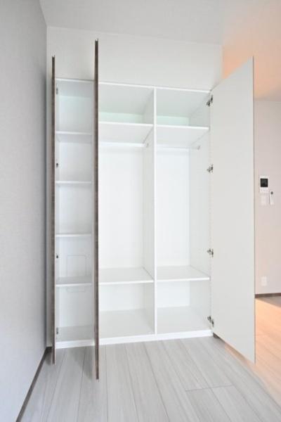 ＧＲＡＮＳＩＴＥ　ＮＡＫＡＭＥＧＵＲＯ