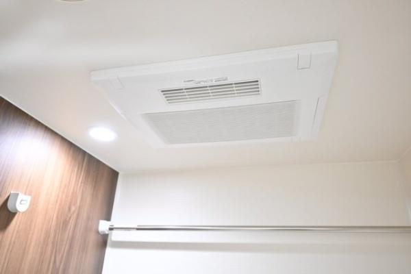 ＧＲＡＮＳＩＴＥ　ＮＡＫＡＭＥＧＵＲＯ