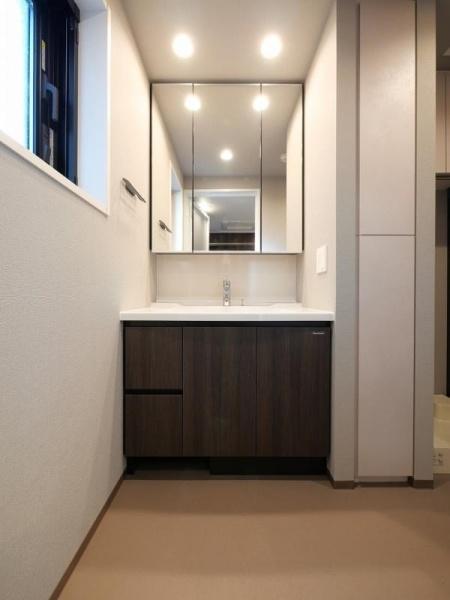 レ・ジェイドクロス千代田神保町