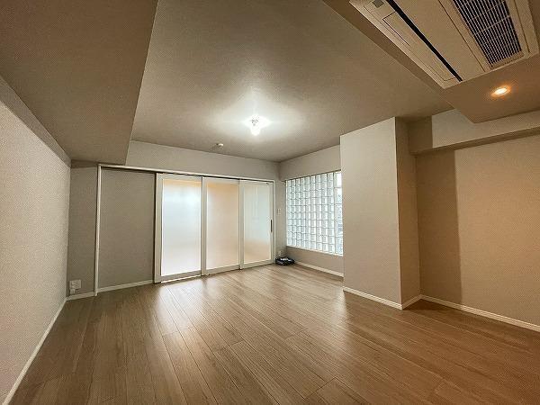 六本木デュープレックスエムズ