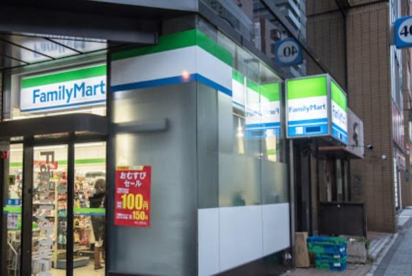 コンシェリア新橋(ファミリーマート愛宕グリーンヒルズ店)