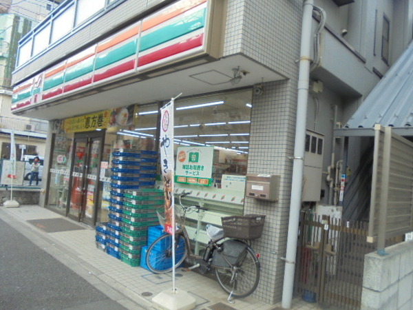 クオリタス南大井(セブンイレブン南大井水神店)