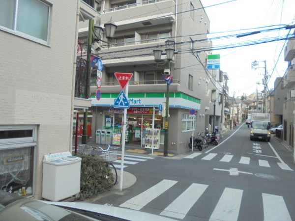 ハーモニーテラス南馬込(ファミリーマート田中屋西大井店)