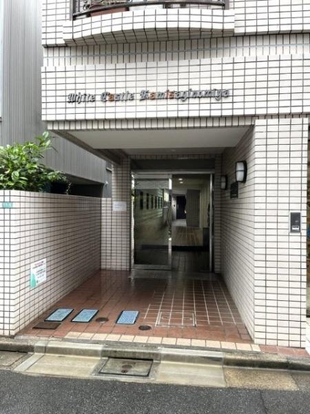 ホワイトキャッスル上鷺宮B
