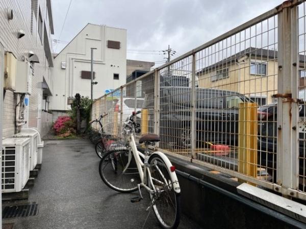 ホワイトキャッスル上鷺宮B