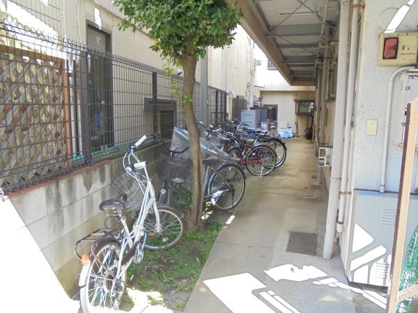 マンション牧野