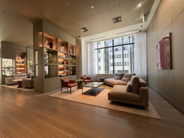 ＷＯＲＬＤ　ＴＯＷＥＲ　ＲＥＳＩＤＥＮＣＥ