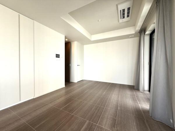 ＷＯＲＬＤ　ＴＯＷＥＲ　ＲＥＳＩＤＥＮＣＥ