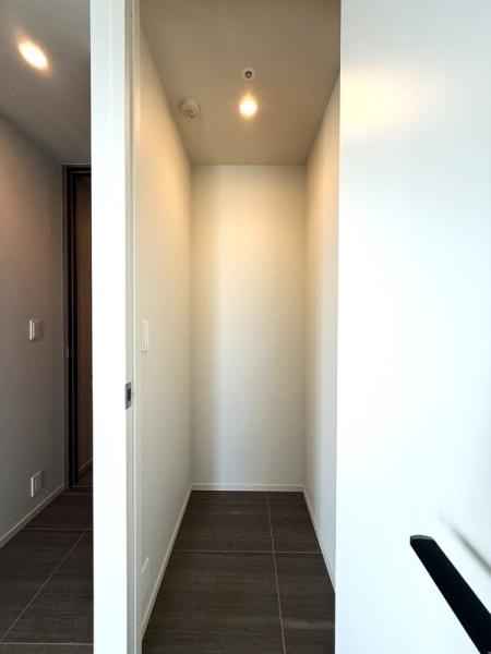 ＷＯＲＬＤ　ＴＯＷＥＲ　ＲＥＳＩＤＥＮＣＥ