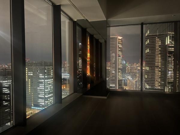 ＷＯＲＬＤ　ＴＯＷＥＲ　ＲＥＳＩＤＥＮＣＥ