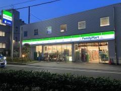 AG学芸大学(ファミリーマート学芸大学駅南店)