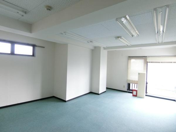 ＥＯＳビル３階