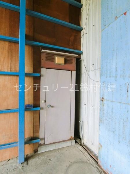 江南市草井町若草の倉庫