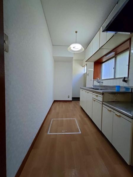 牛久市刈谷町5丁目　貸家
