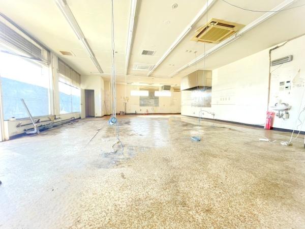 成田市並木町の店舗（一戸建）
