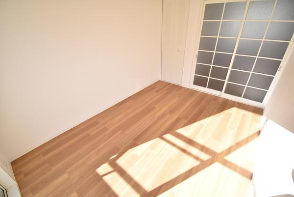 シャトル石山　A棟