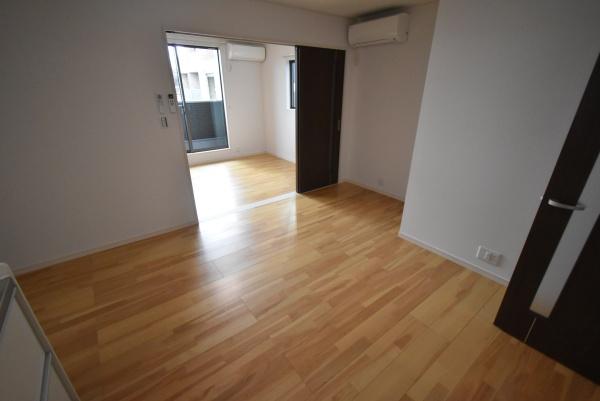 ウエストコミタリア1