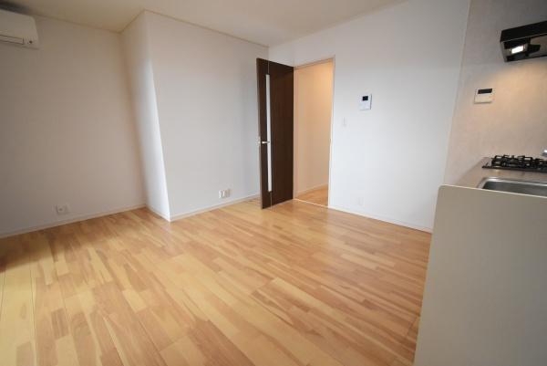 ウエストコミタリア1