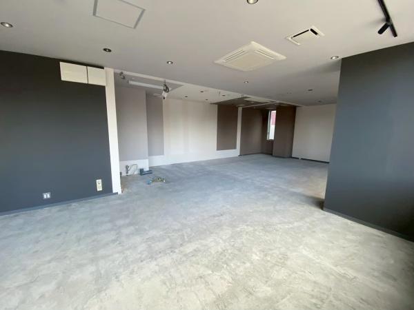 小山テナント