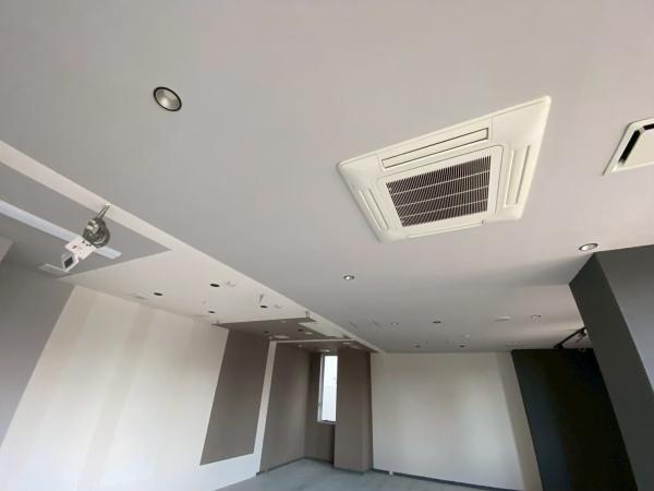 小山テナント