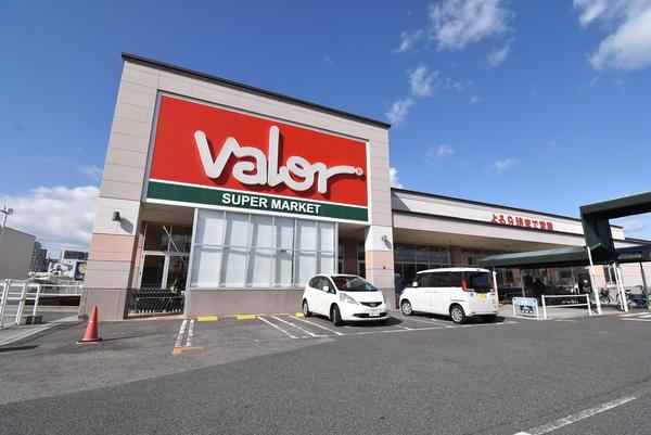 富士ロイヤルアベニュー(バロー栗東苅原店)