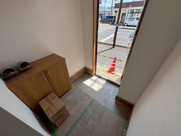 今宿4丁目店舗付き住宅