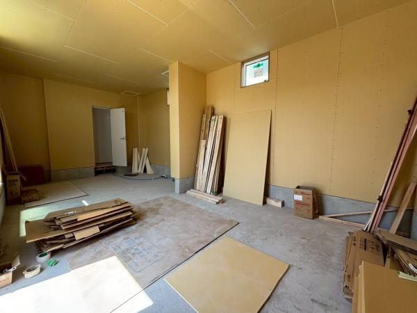 今宿4丁目店舗付き住宅