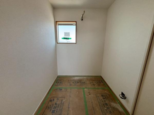 今宿4丁目店舗付き住宅