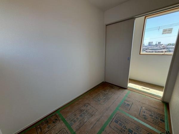 今宿4丁目店舗付き住宅